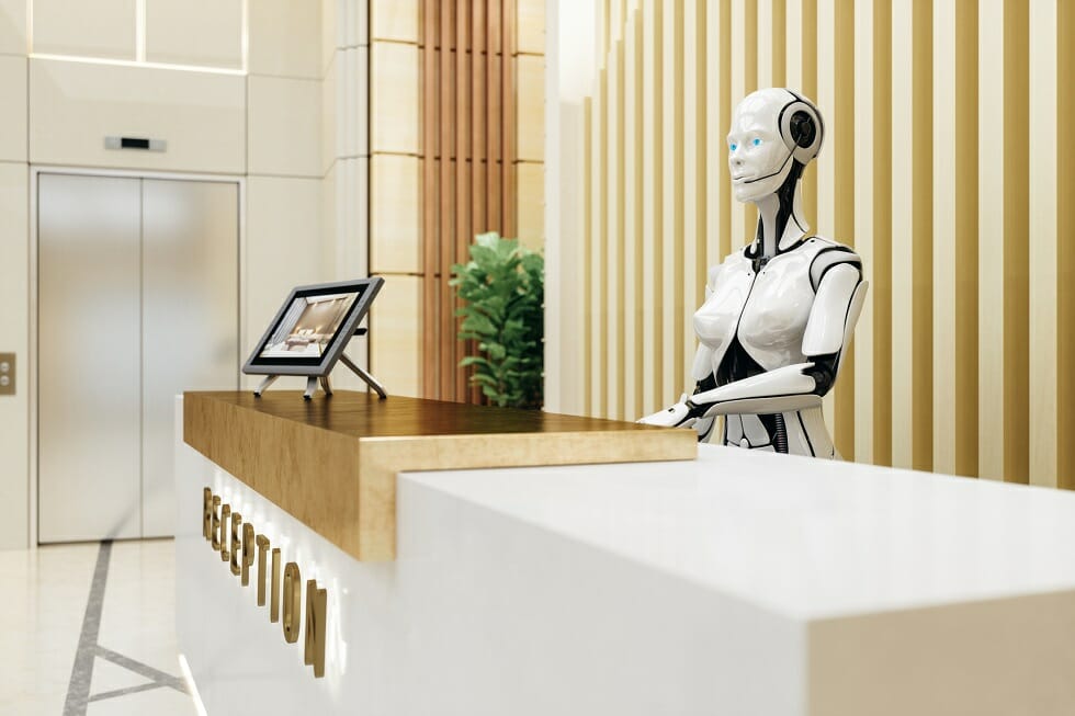 受付に立つロボットの写真